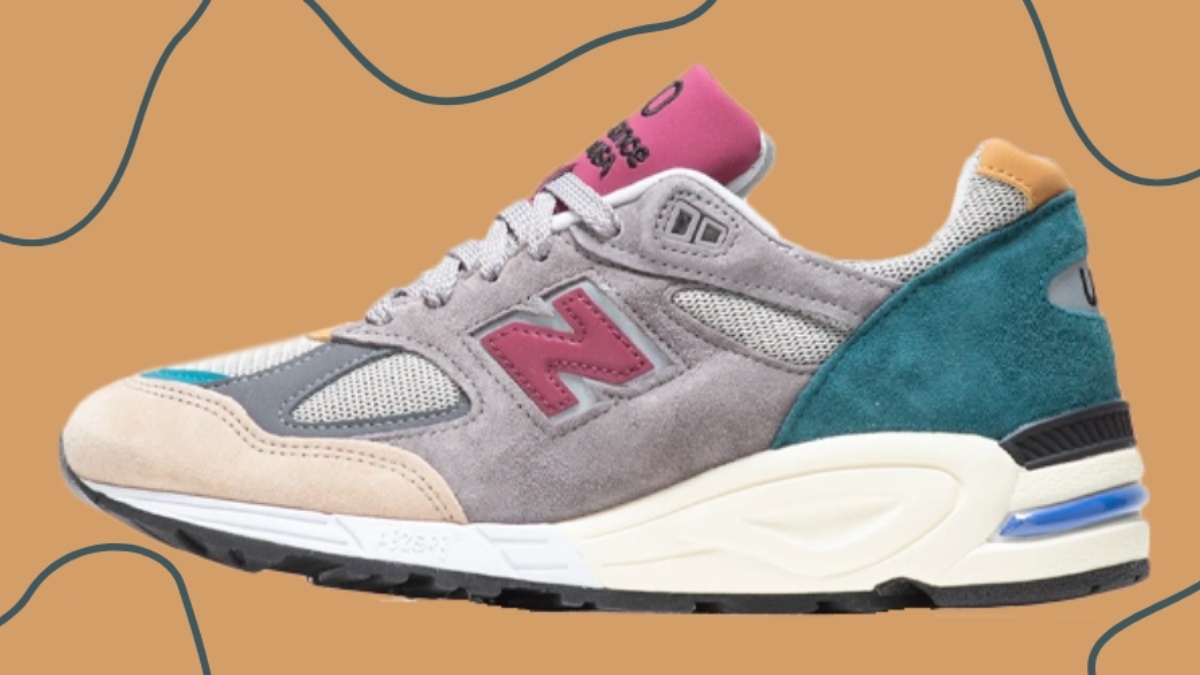 Images of New Balance 990 'Grey/Green' have been released