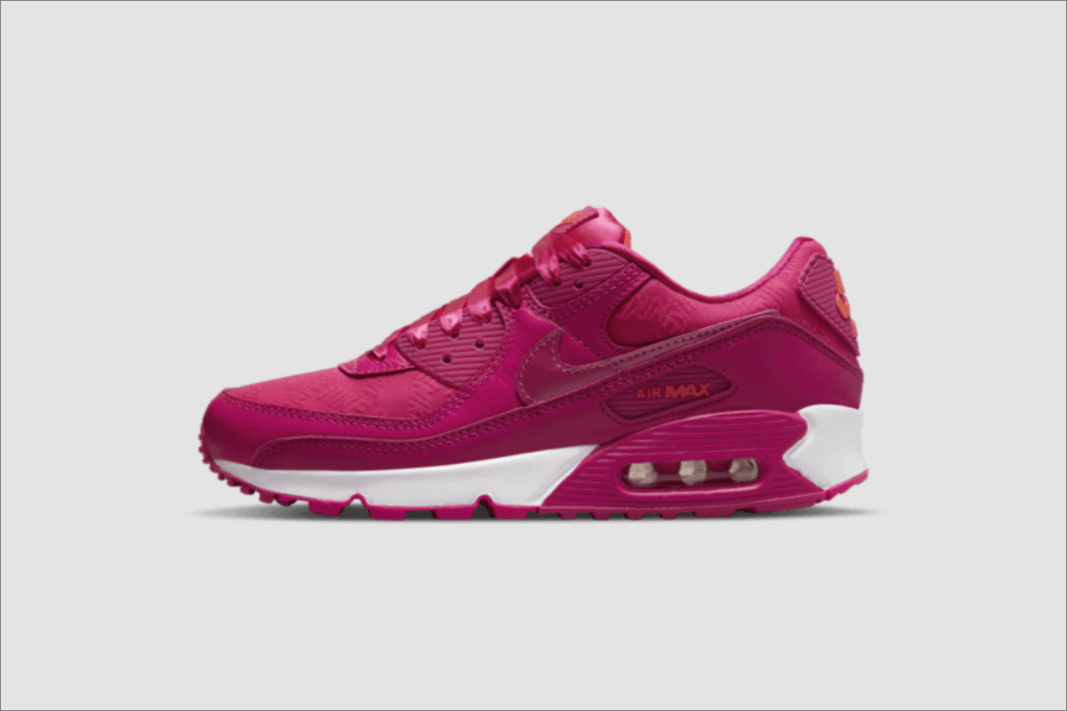 Get ready for Valentine's Day with this Nike Air Max 90