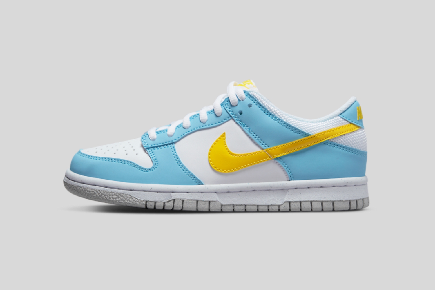 Nike releases Dunk Low 'Homer Simpson'