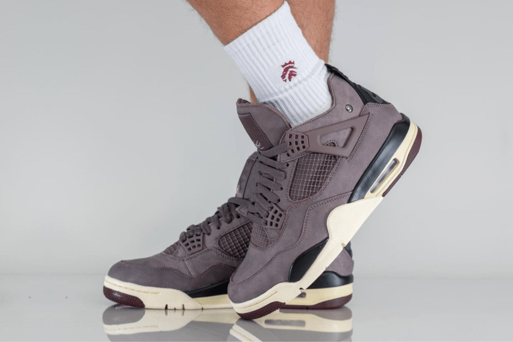 On-feet images A Ma Maniére x Air Jordan 4 'Violet Ore'