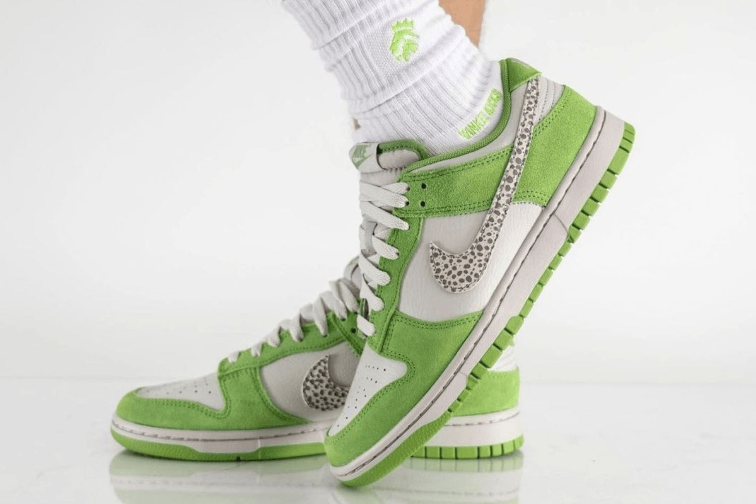 On-Foot images of the Nike Dunk Low 'Chlorophyll'