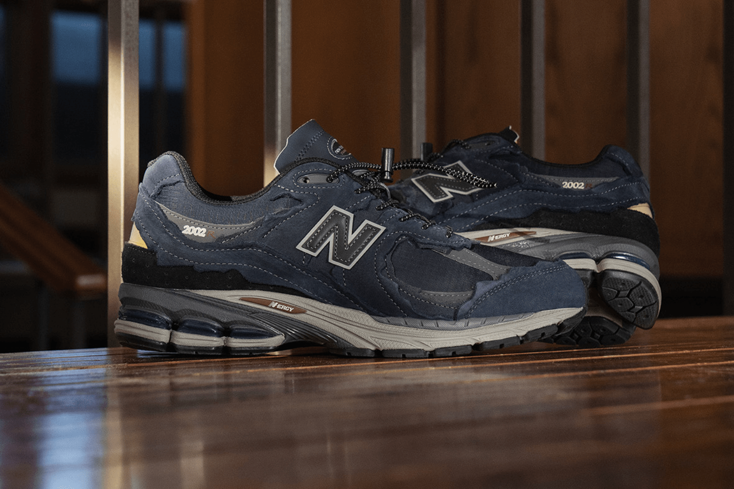 Discover New Balance 2002R trend colours for autumn