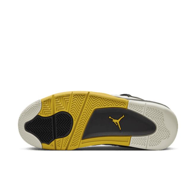 Nike Air Jordan 4 Retro WMNS 'Vivid Sulfur' outside sole
