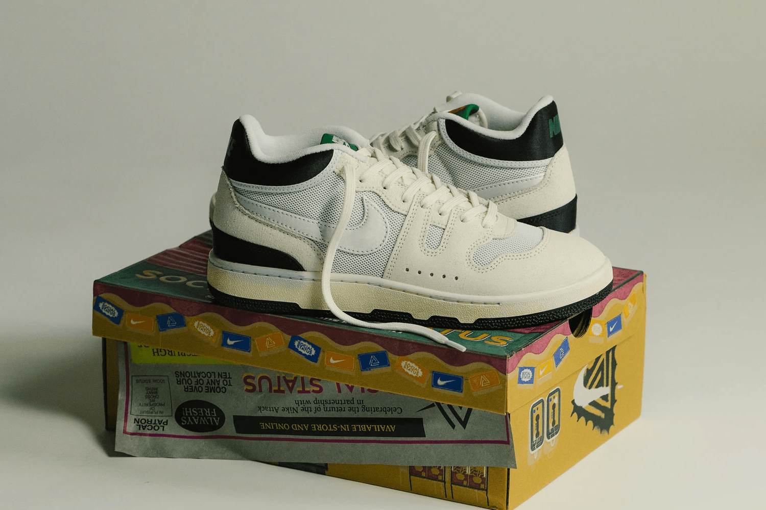 Ontdek de Social Status x Nike Mac Attack SP 'Summit White'