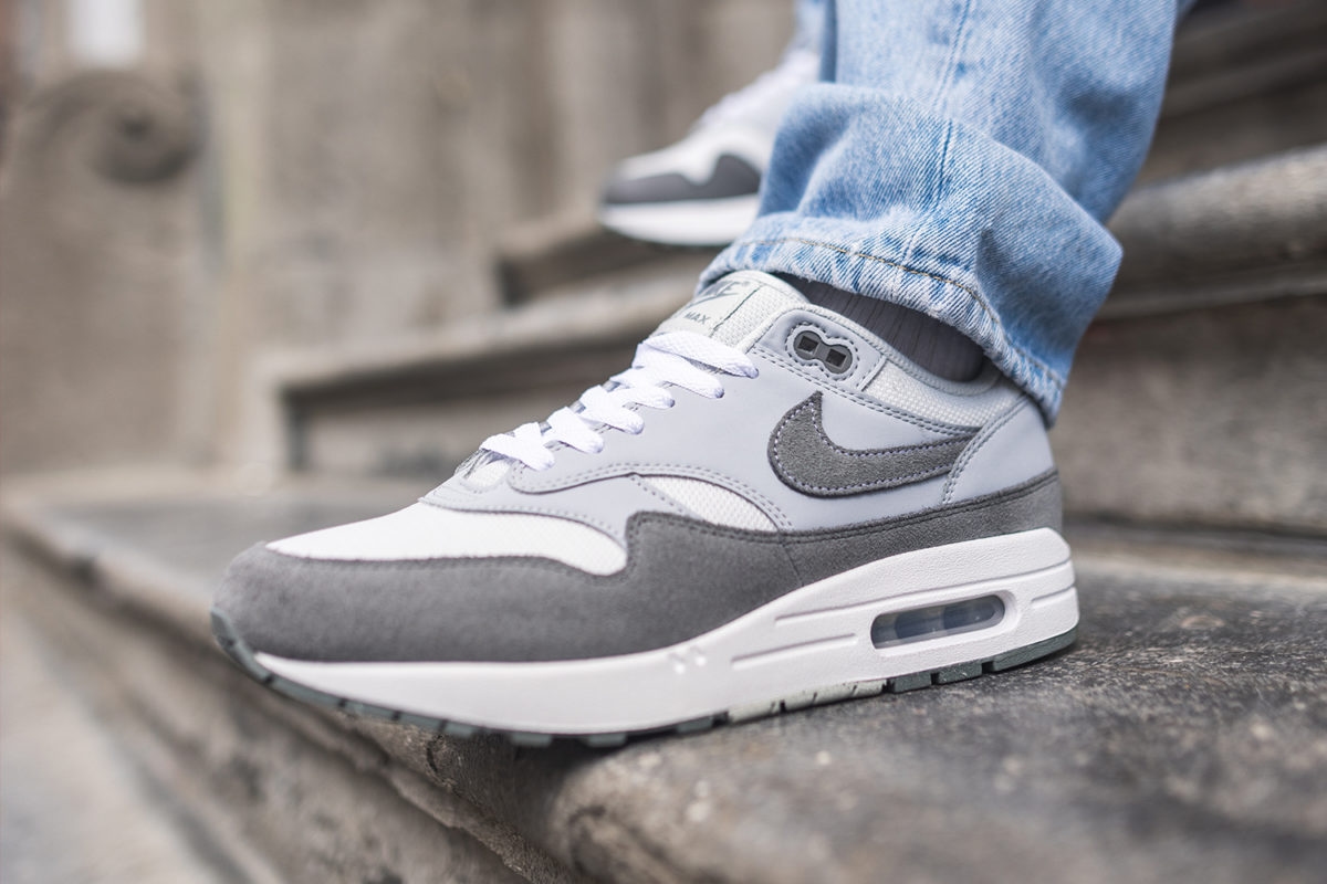 Bestseller! Shop de Nike Air Max 1 'University Gold' en 'Wolf Grey' nu bij Nike