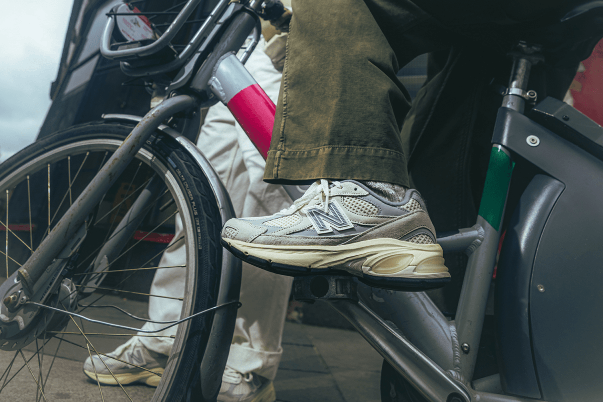 END. viert 20 jaar met exclusieve New Balance 2010 'Moonbeam' release