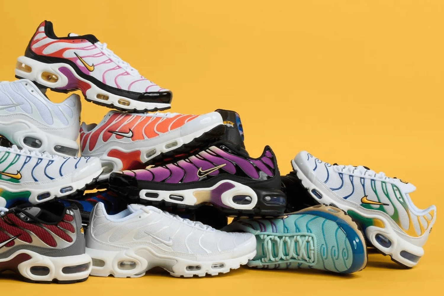 Take a look at the new Nike Air Max Plus / TN colorways at Foot Locker