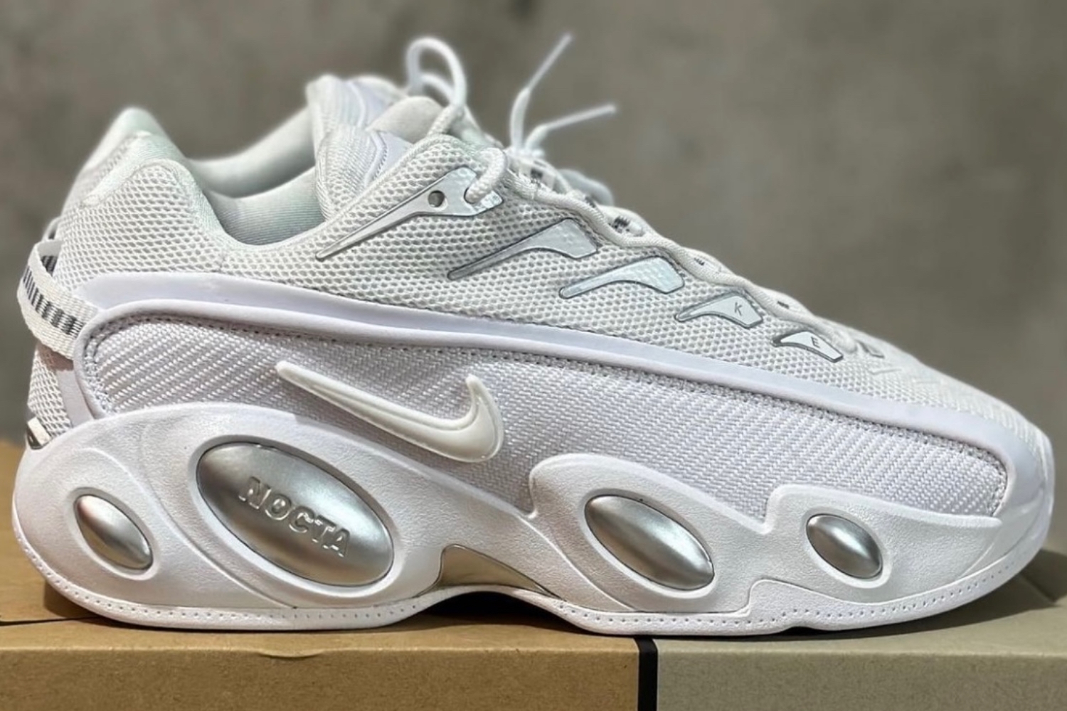 Diese neuen Colorways von Drake's Nike NOCTA Glide können wir erwarten