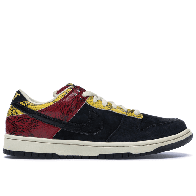 Nike SB Dunk Low Coral Snake
