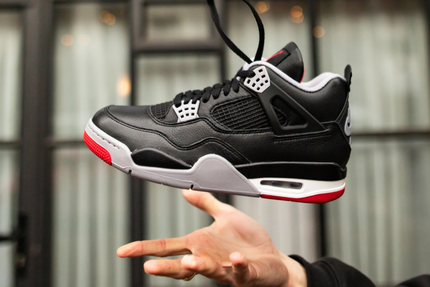 Die Geschichte hinter dem Air Jordan 4 'Bred Reimagined'