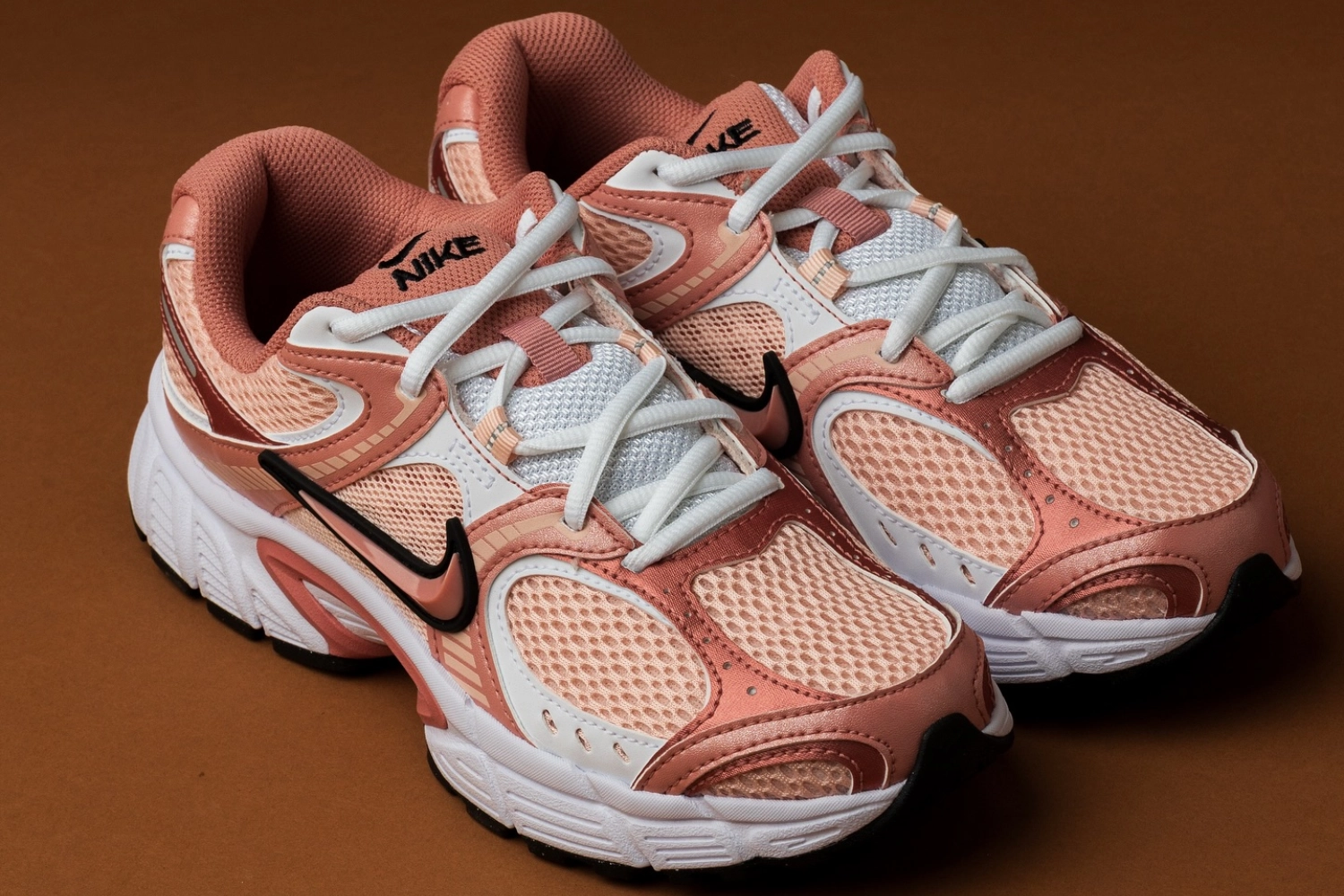How to Style the Nike V5 RNR WMNS 'Washed Coral'