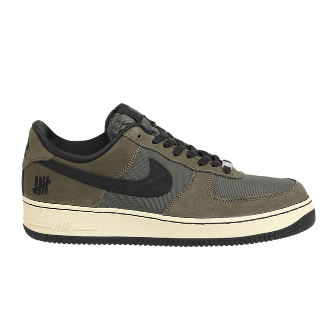 Nike Air Force 1 Low Undefeated Ballistic Dunk vs. AF1