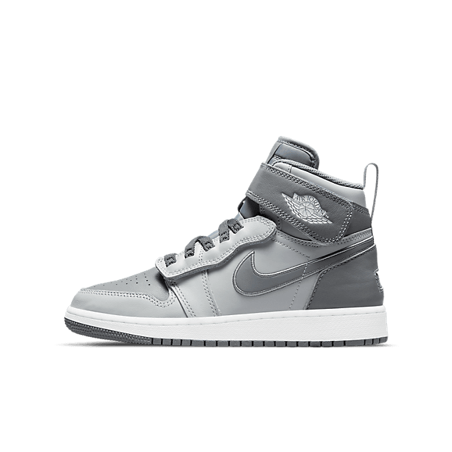 Air Jordan 1 Hi FlyEase