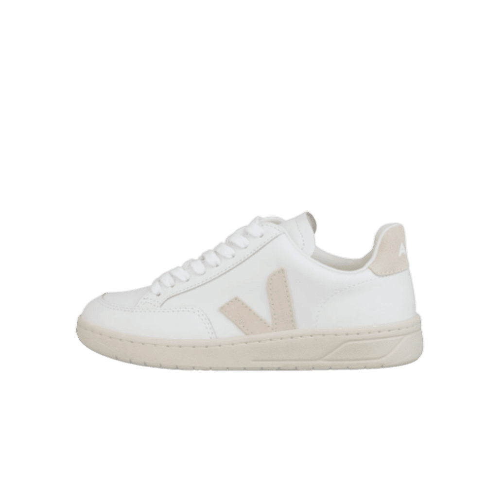 VEJA V-12 Leather