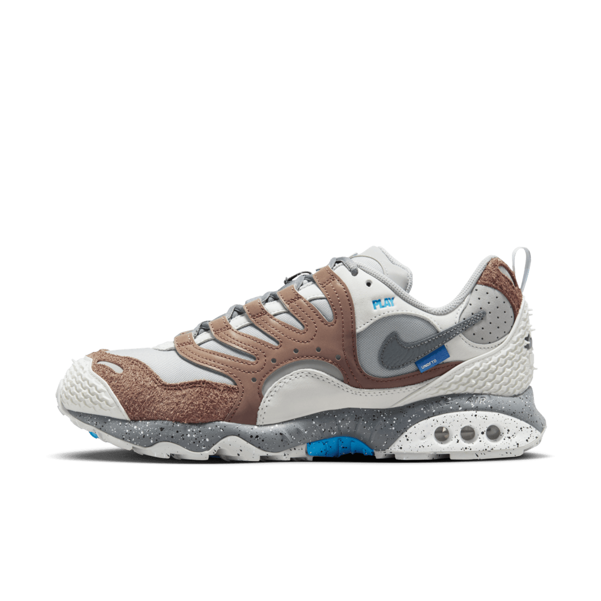 Undefeated x Nike Air Terra Humara 'Archeo Brown' FN7546-200