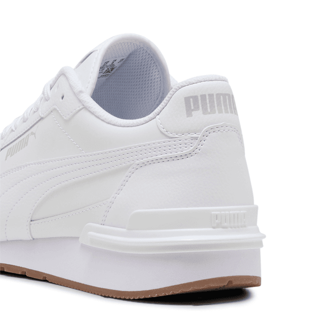 Puma ST Runner v4