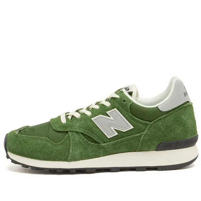 New Balance 475