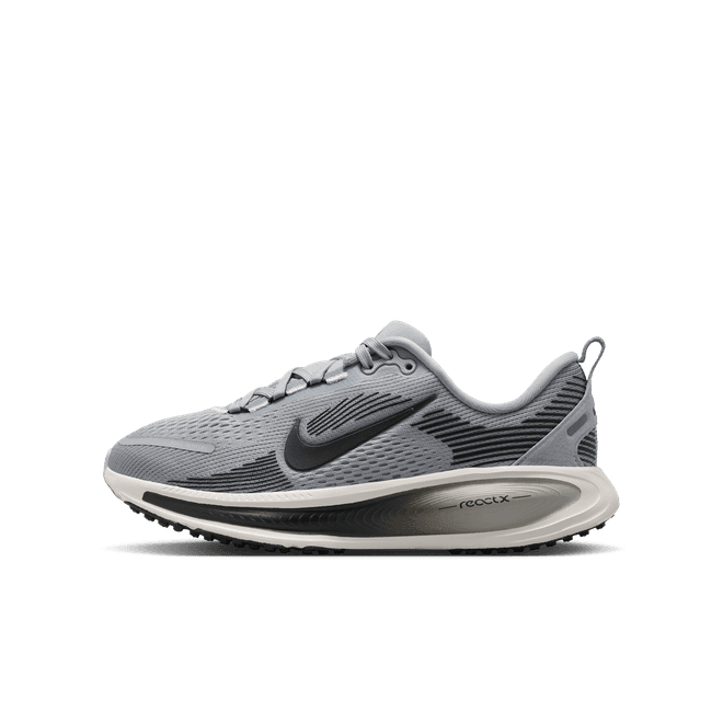 Nike Vomero 18 Older Kids' Road