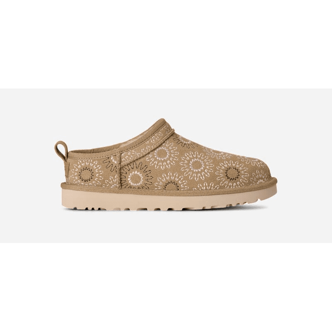 UGG® Classic Micro Sun Stitch Boot Brown