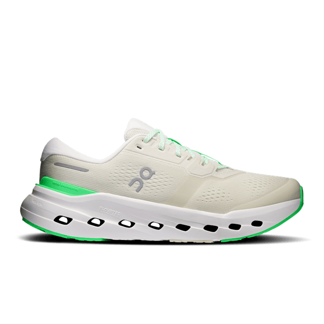 On Cloudrunner 3 Ghost