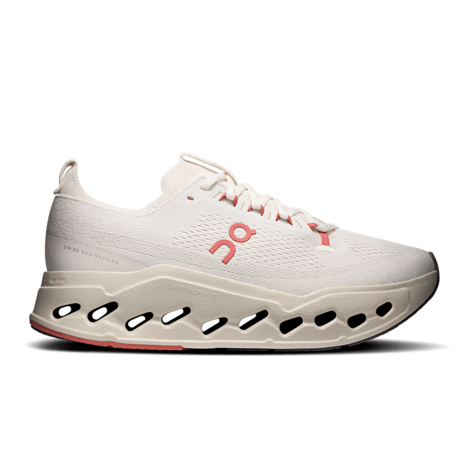 On Cloudsurfer Max Ivory