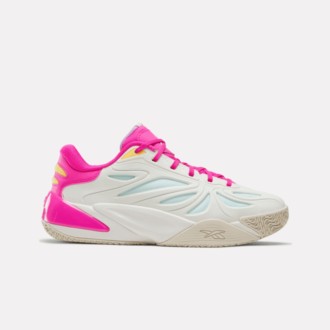 Reebok Barbie x Angel Reese 1 Basketbalschoenen 'CHALK'