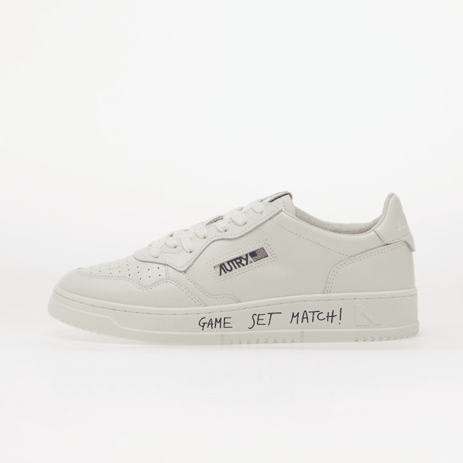 Autry Medalist Low Man White