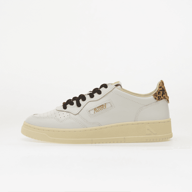 Autry Medalist Low Woman White