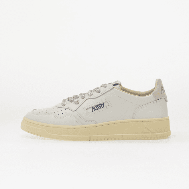 Autry Medalist Low Woman White