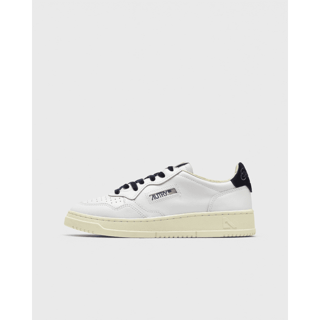 Autry Action Shoes Wmns Medalist Low