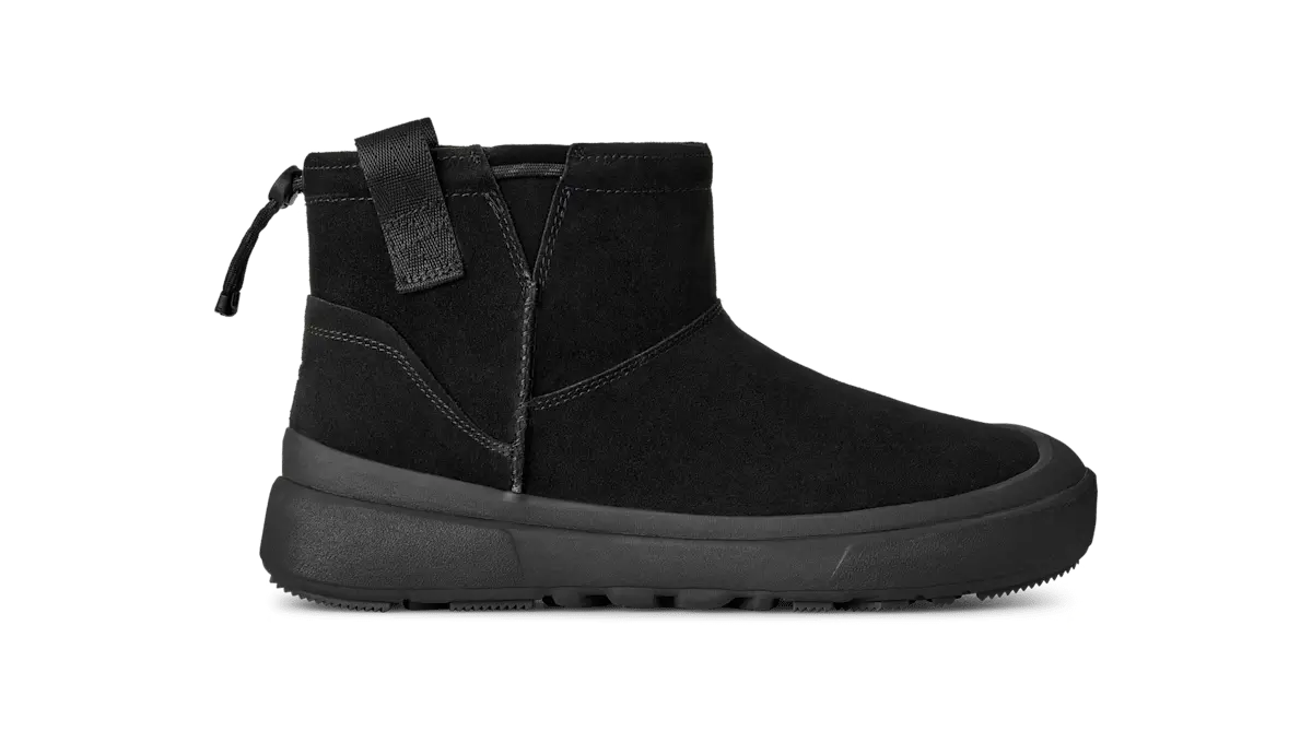 UGG® Classic Mini Outpost Boot 'Black'