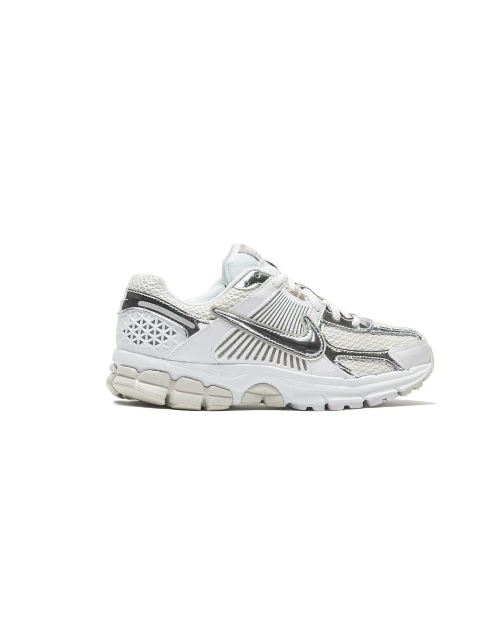 Nike Wmns Zoom Vomero 5 'Silver'
