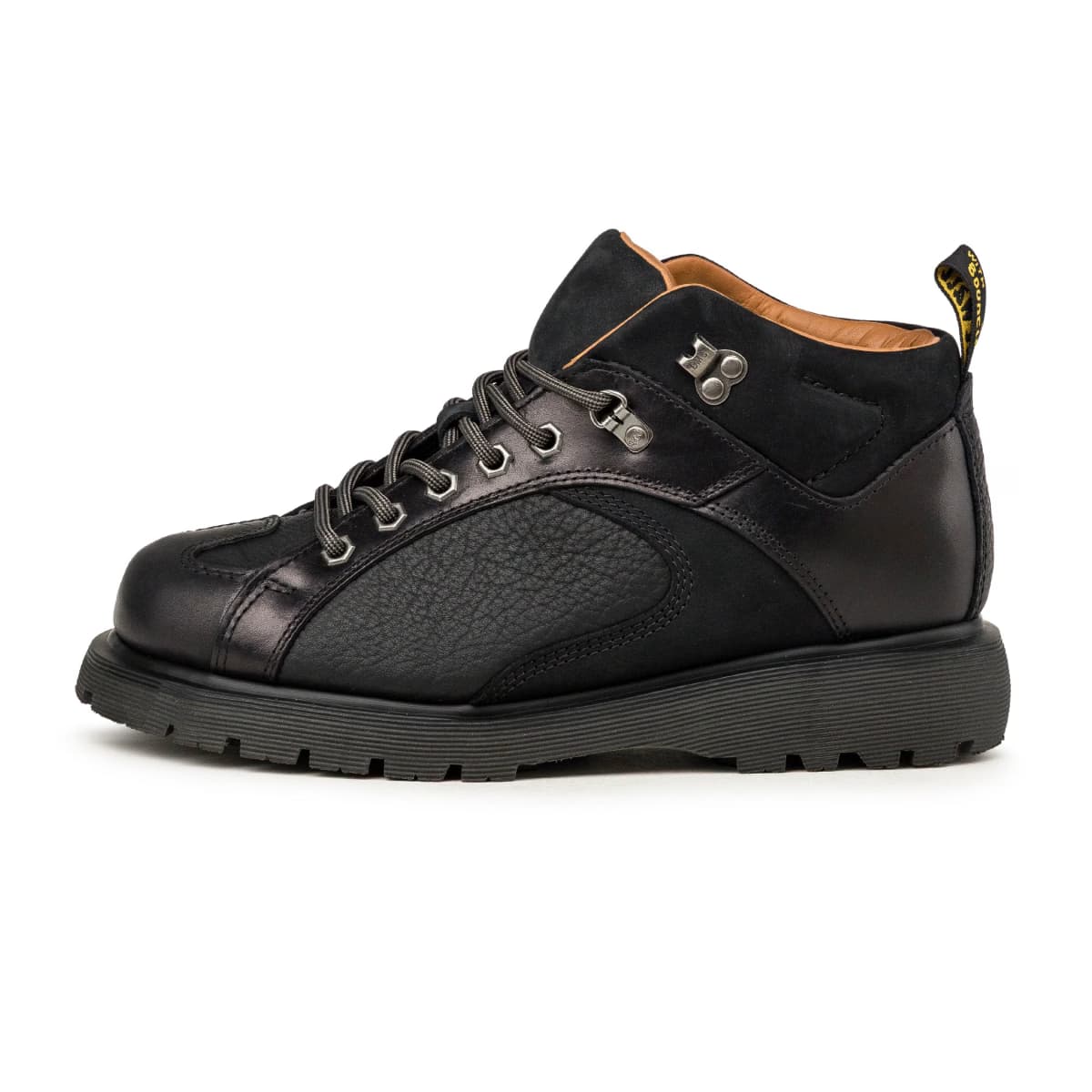 Dr. Martens Wayborne Boot Old Harness 'Black'