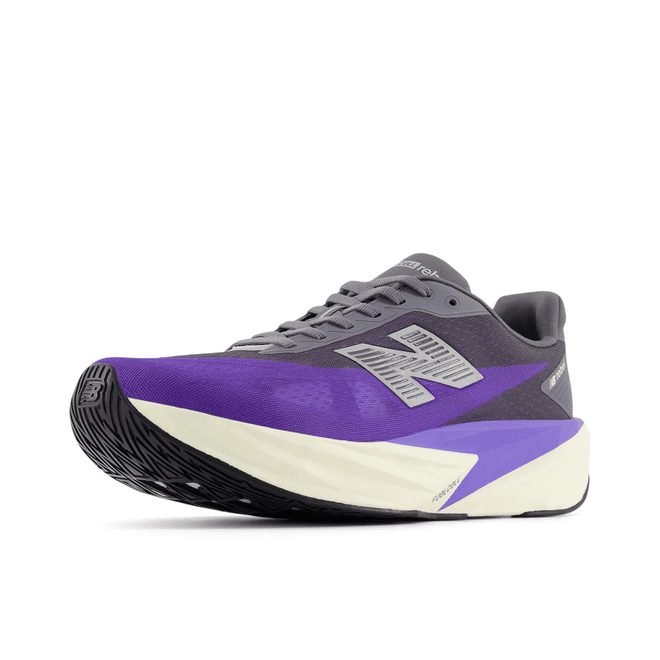 New Balance FuelCell Rebel v5