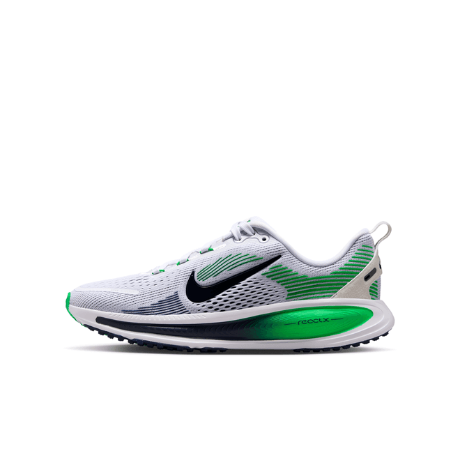 Nike Vomero 18 Big Kids' Road