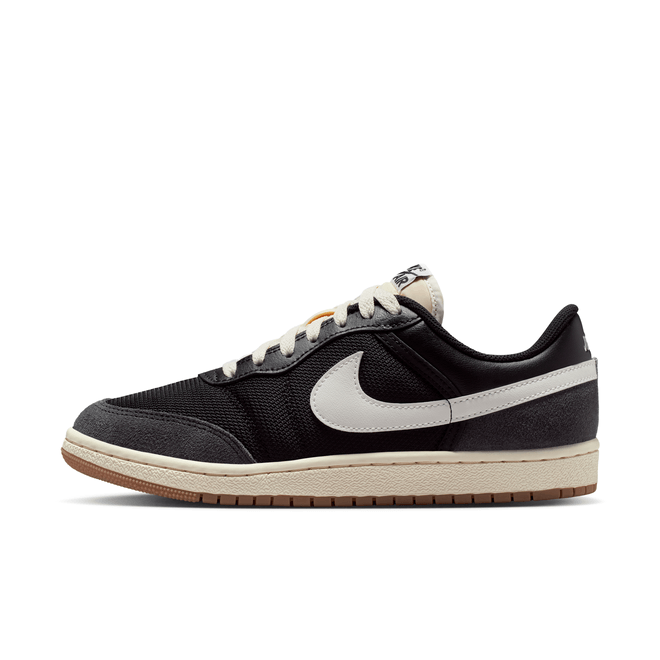 Air Jordan Skyline Low 'Black & Sail' IQ0704-001