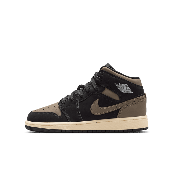 Nike Air Jordan 1 Mid SE Older Kids'