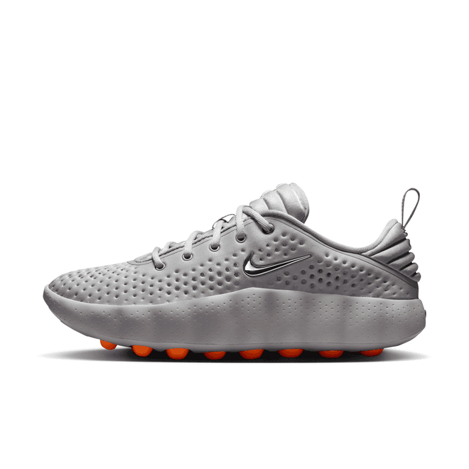 Nike Mind 002 Pregame Shoe WMNS 'Light Smoke Grey'
