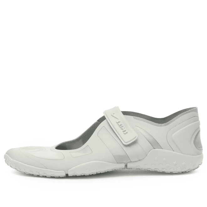 Nike Women's x SKIMS Sat Rift