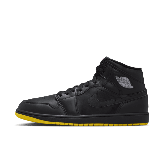 Nike Air Jordan 1 Mid SE