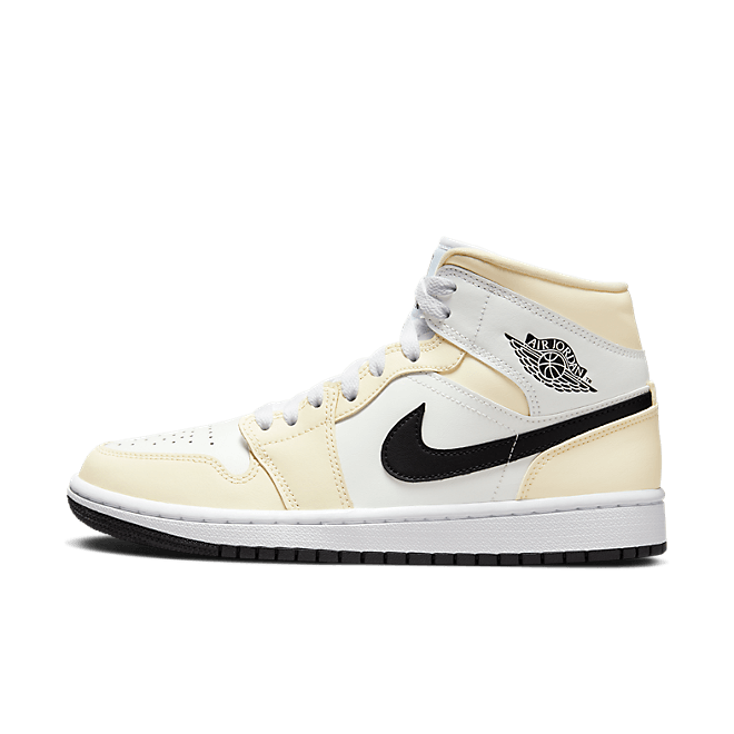 Air Jordan 1 Mid WMNS 'Coconut Milk' BQ6472-121