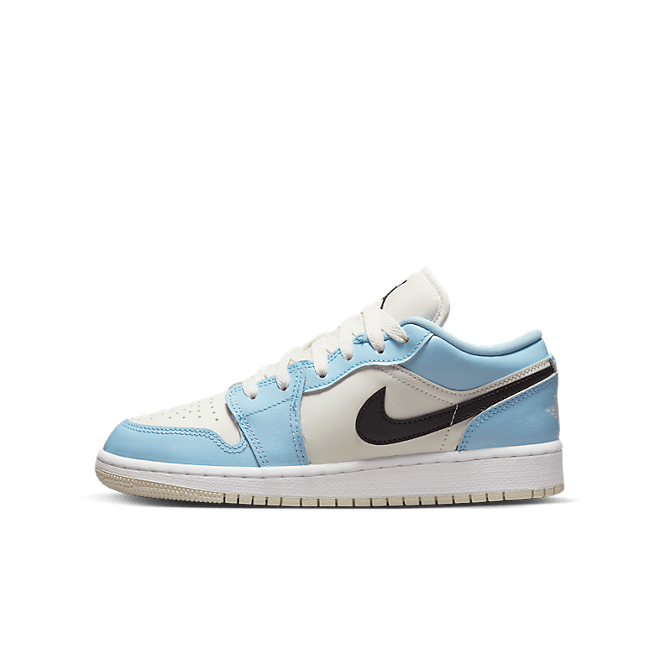 Air Jordan 1 Low (GS) 'Ice Blue' 554723-401