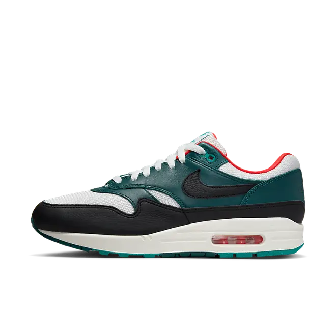 LeBron x Liverpool x Nike Air Max 1