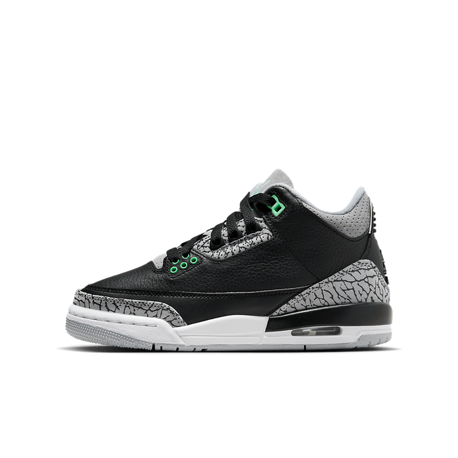 Air Jordan 3 Retro GS 'Green Glow' DM0967-031