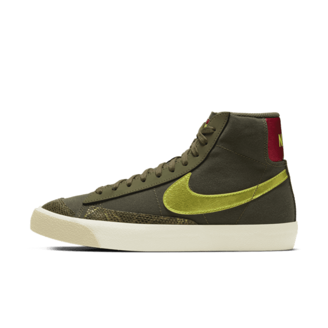 Nike WMNS Blazer Mid 'Snakeskin'
