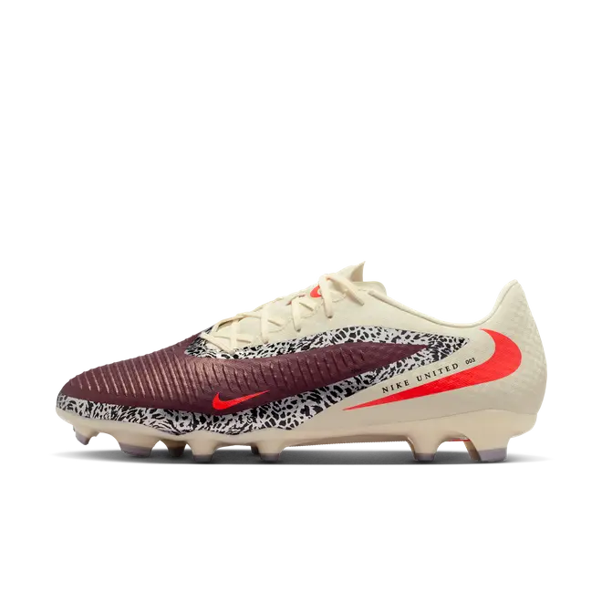 Nike United Phantom 6 Low Academy voetbal