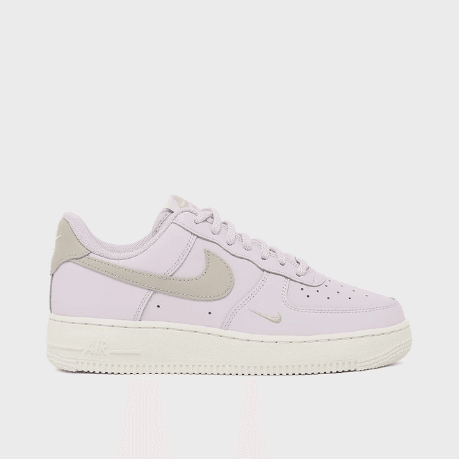 Nike Wmns Air Force 1 '07 1