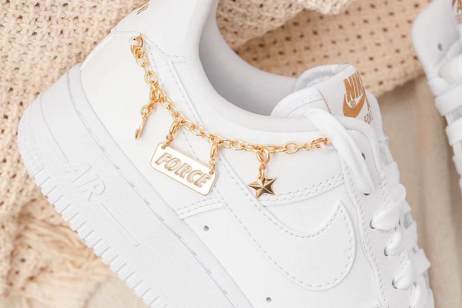 Nike komt met de nieuwe Air Force 1 '07 LX