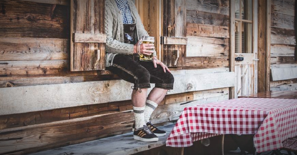 Bier trinken in deine adidas München Oktoberfest sneakers