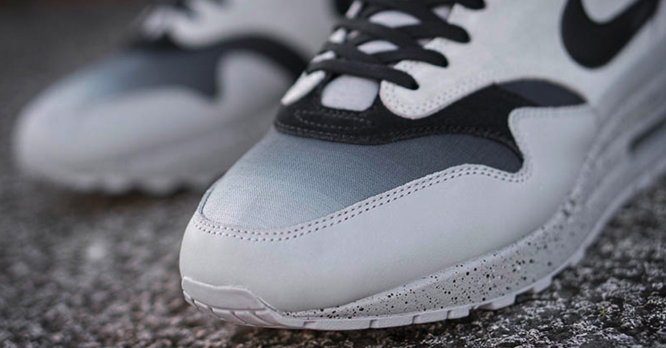 Nu verkrijgbaar: Nike Air Max 1 Premium Gradiënt “Light Grey”